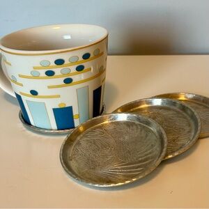 Vintage Everlast Aluminum Pinecone Coasters
Set of 4 Rustic Log Cabin Barware